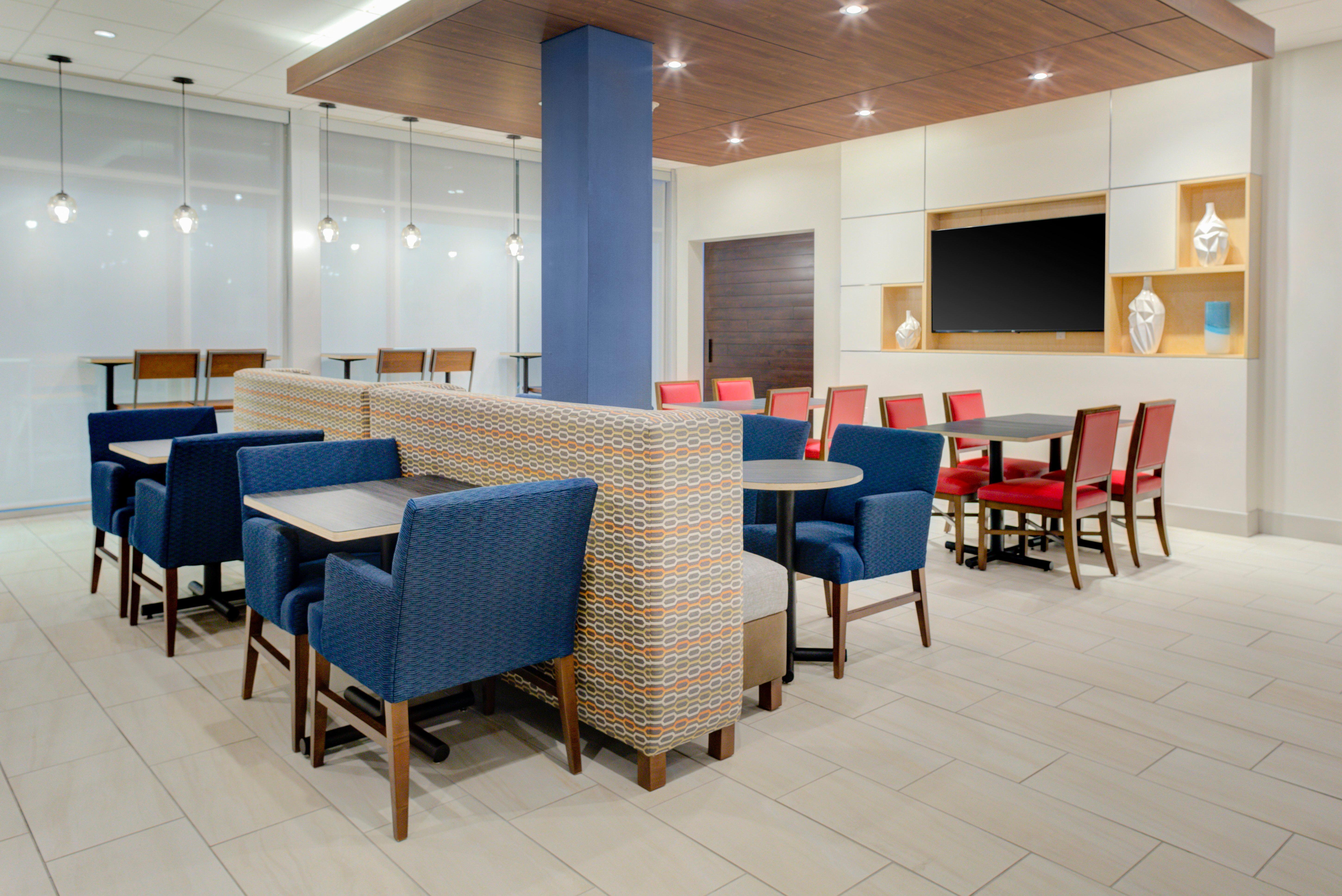 Holiday Inn Express & Suites - King George - Dahlgren By Ihg Alden Dış mekan fotoğraf