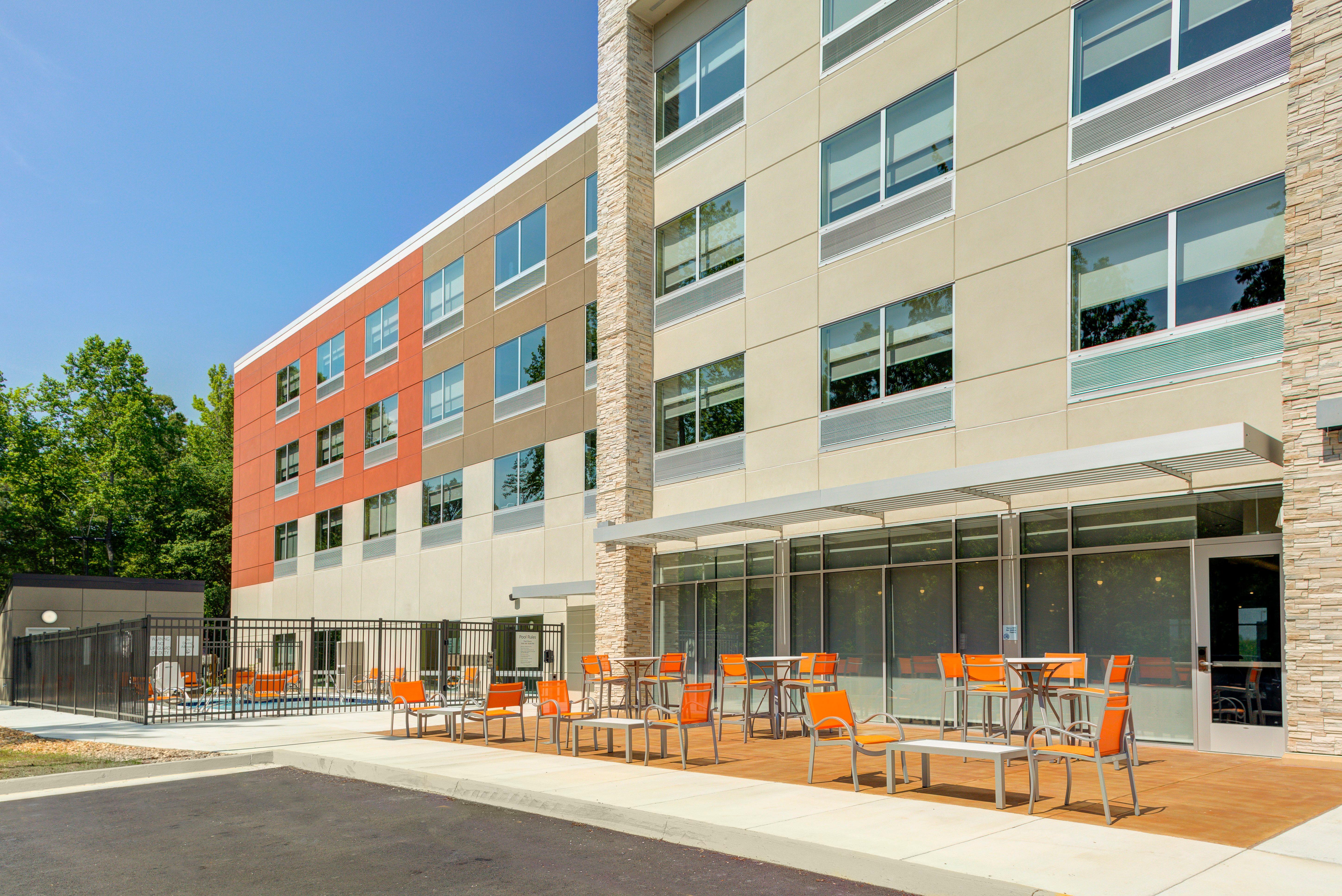 Holiday Inn Express & Suites - King George - Dahlgren By Ihg Alden Dış mekan fotoğraf